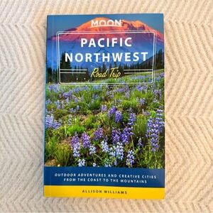 Moon Pacific Northwest Road Trip Book